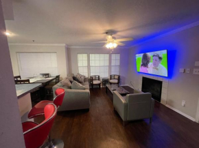 Elegant Luxurious 2 BD SUITE